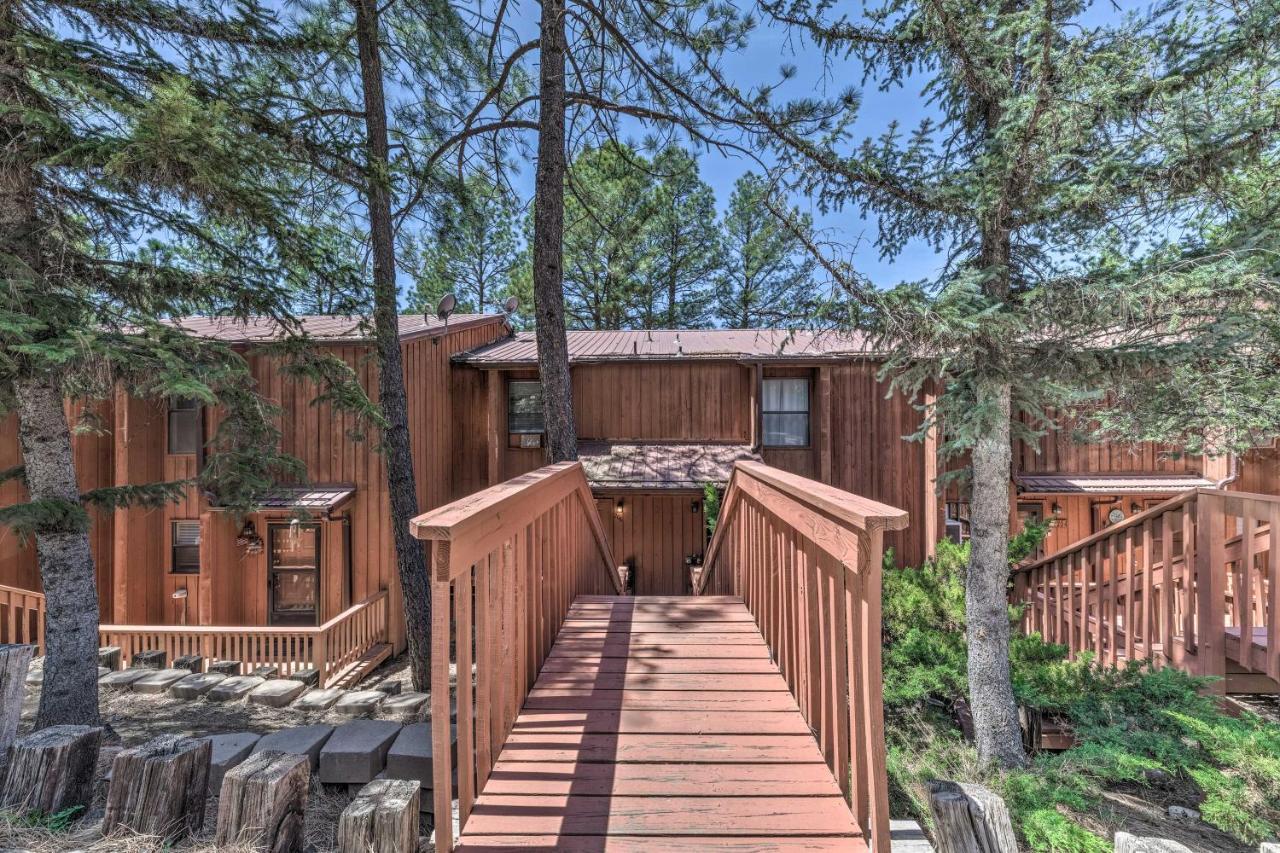 Forested Ruidoso Condo With Deck And Fireplace! Ngoại thất bức ảnh
